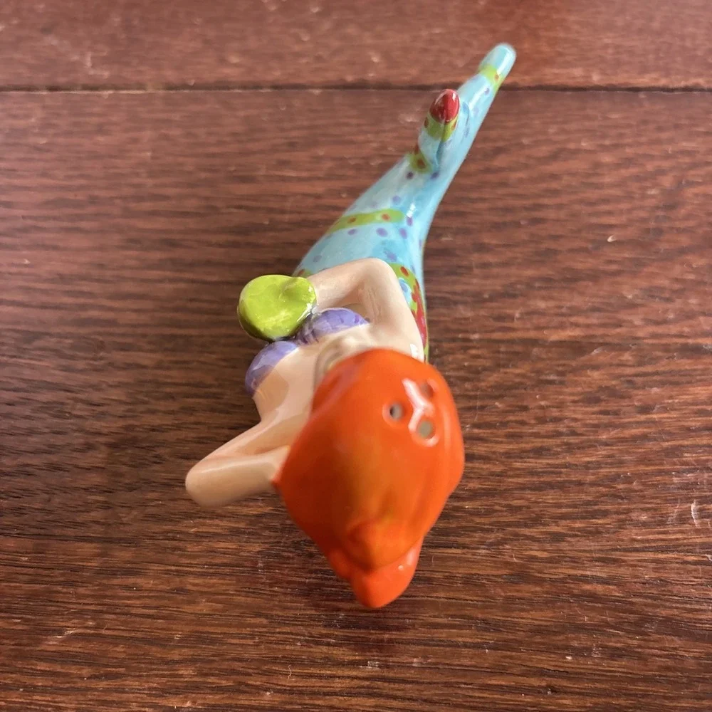 Cape‎ Shore Orange-Hair Mermaids 2007 Small Salt and Pepper Shakers Set (Flaw)